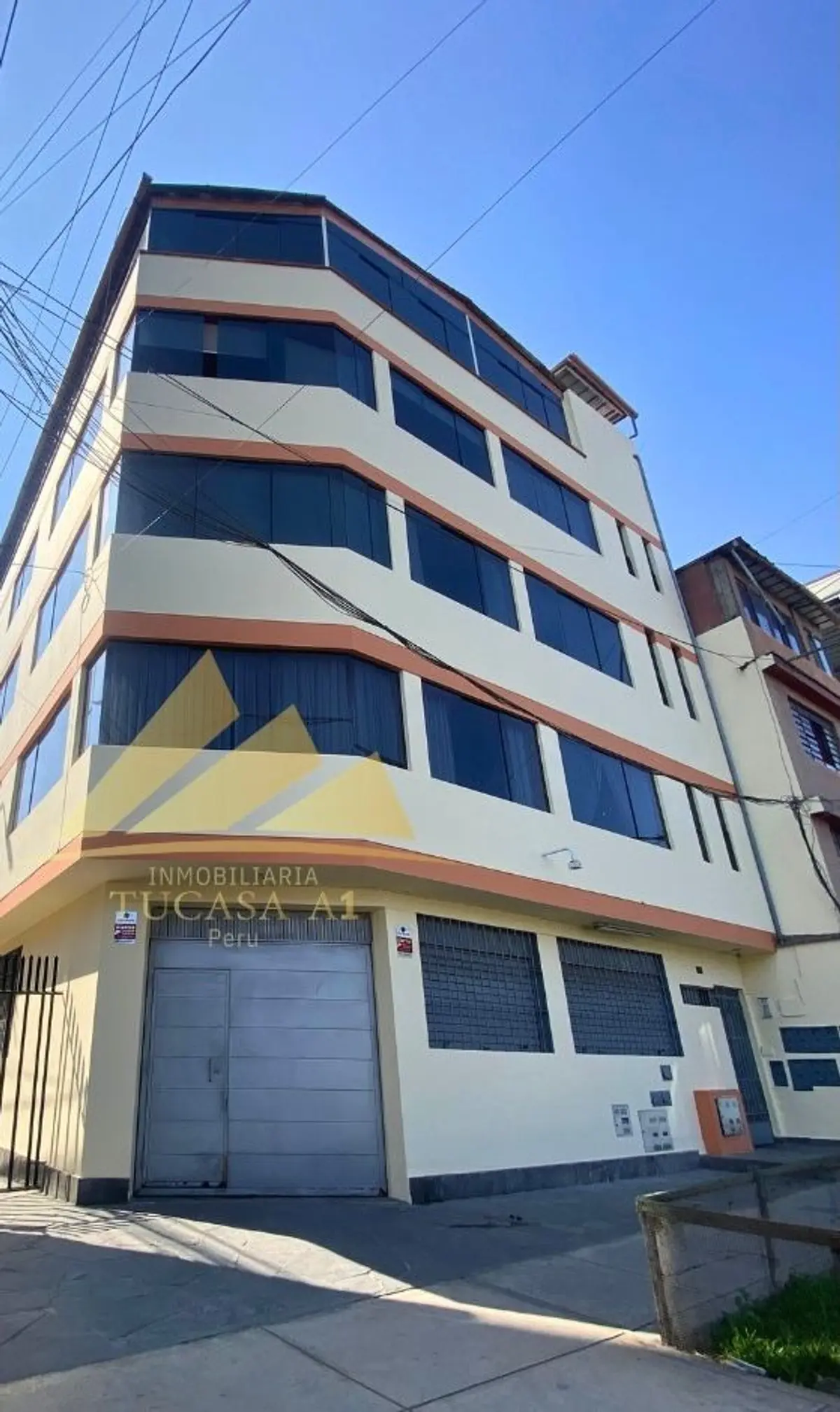 ALQUILO AMPLIO LOCAL DE 260M2 SAN JUAN POR MARIA AUXILIADORA